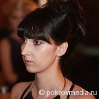 Одна из участниц Конкурса парикмахеров