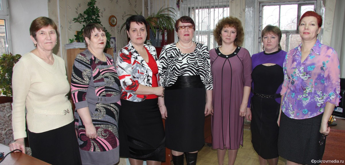 На фото коллектив отдела МКУ «ЦМУ» города Покров по оказанию бухгалтерских услуг