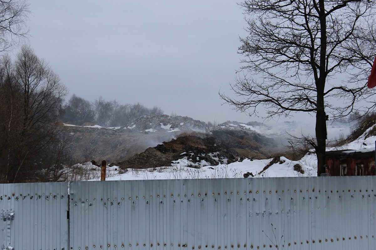 Владимирские активисты ОНФ взяли на контроль ситуацию с возгораниями на заброшенной свалке в Покрове